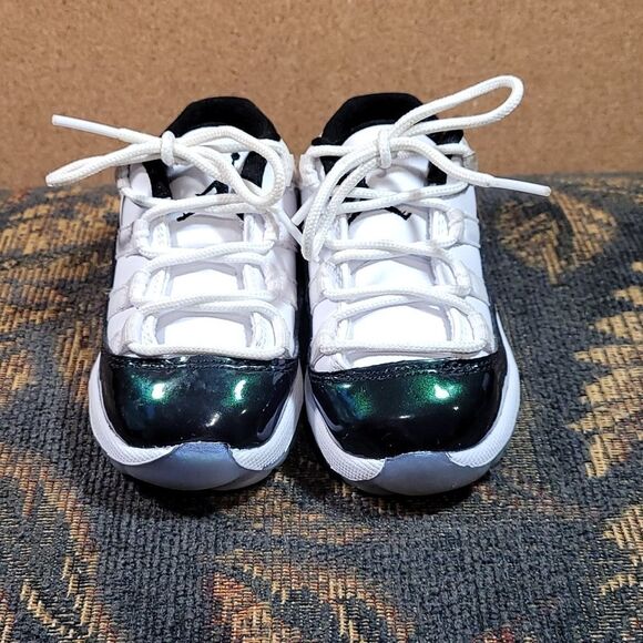 Air Jordan 11 Retro low TD 'Emerald' Infant Size 6 - Picture 1 of 8